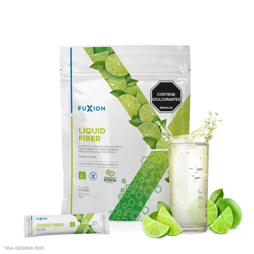 Vaso de Liquid Fiber preparado con hielo y limón, ideal para nutrir la flora intestinal.